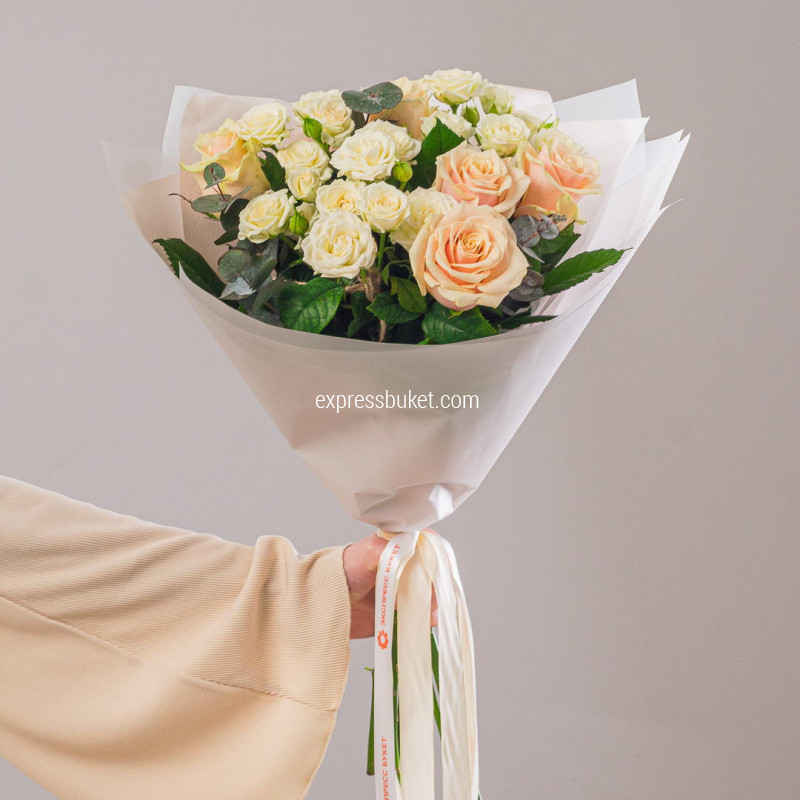 Идеальная классика с миксом роз