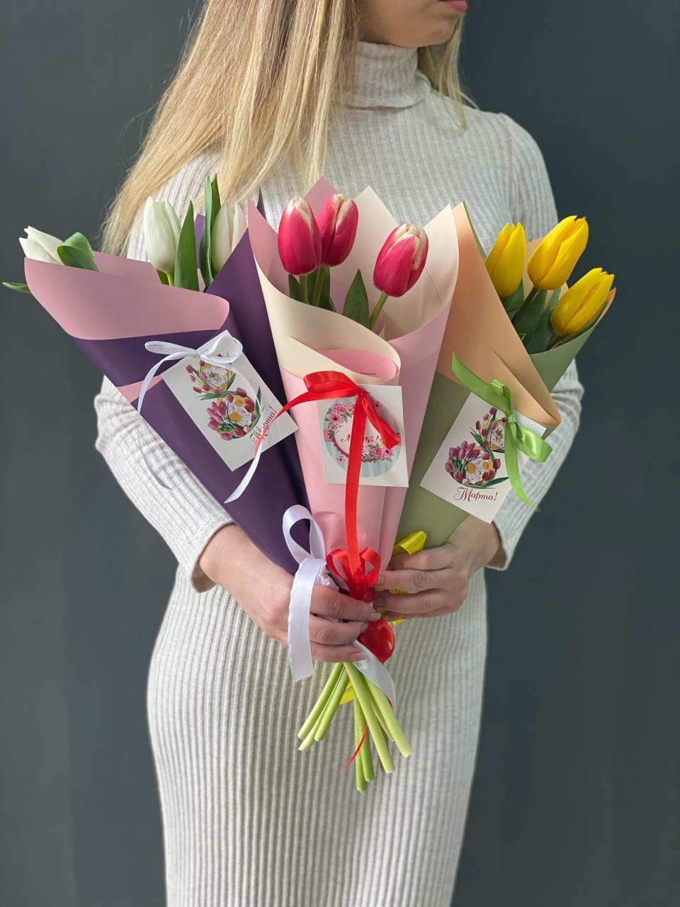 Поздравьте коллег с 8 Марта! Представляем специальный каталог букетов для организаций.